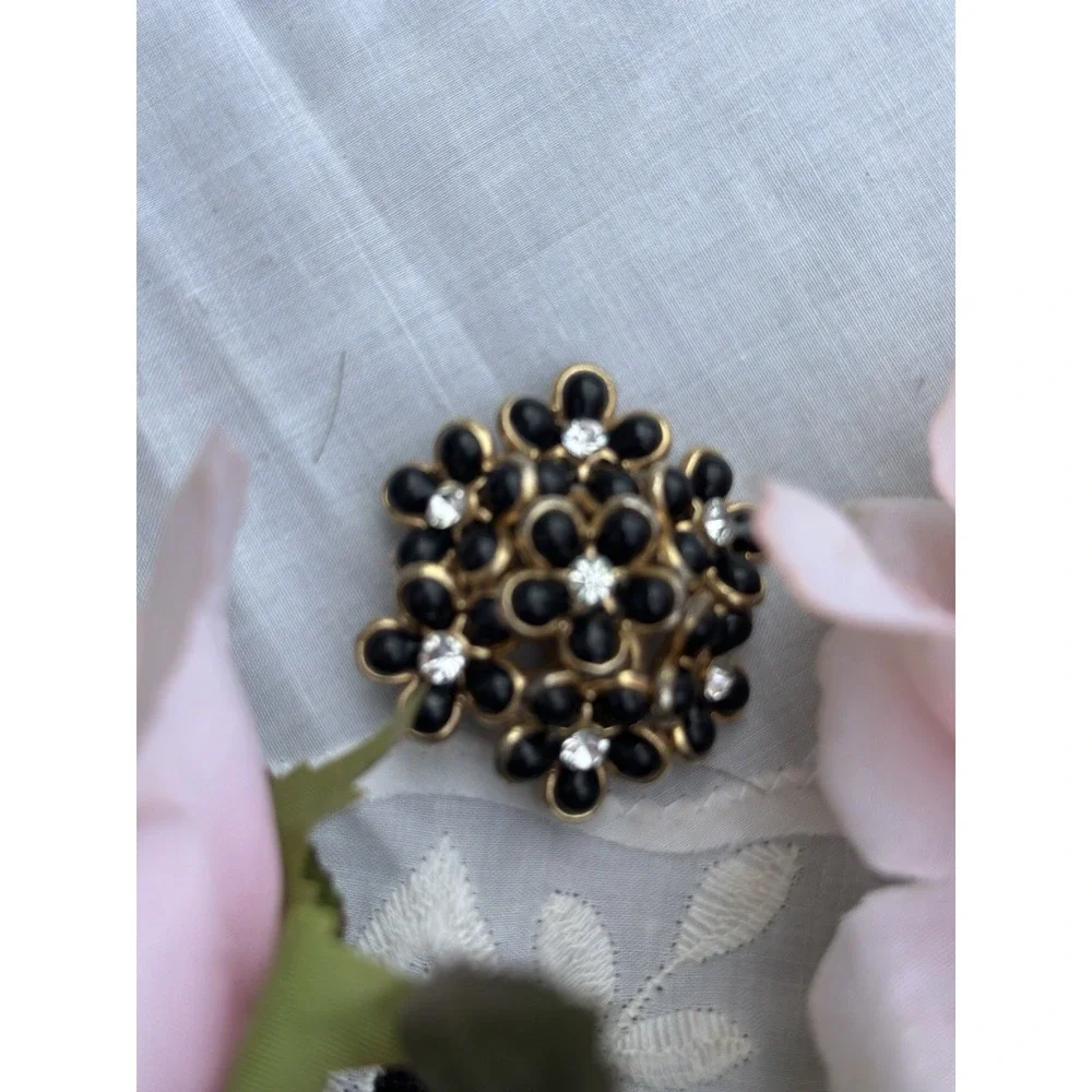 Vintage Brooch 1‎ 5/8